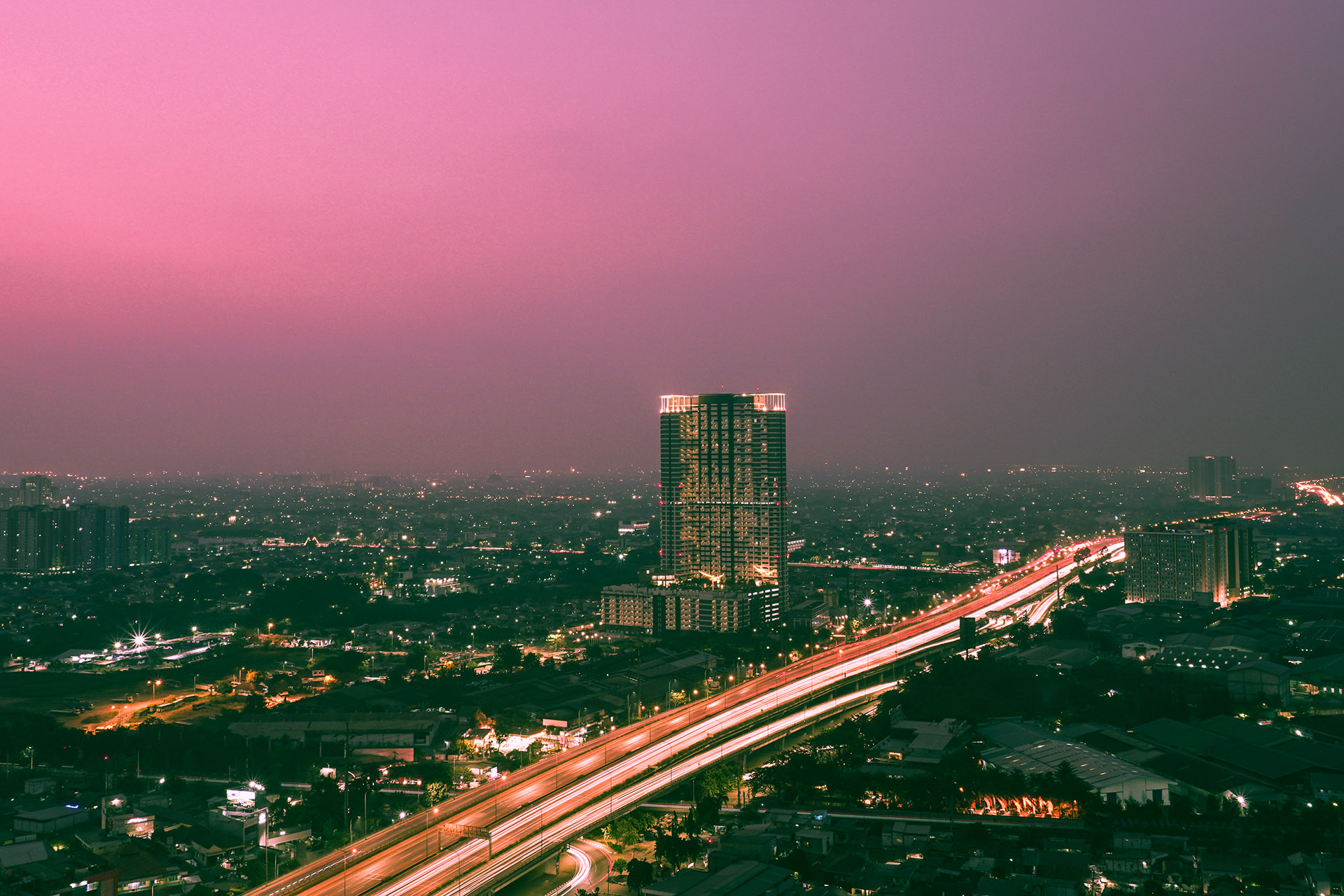 Noida's Expressway Corridor: What's Really Driving Demand in 2026
